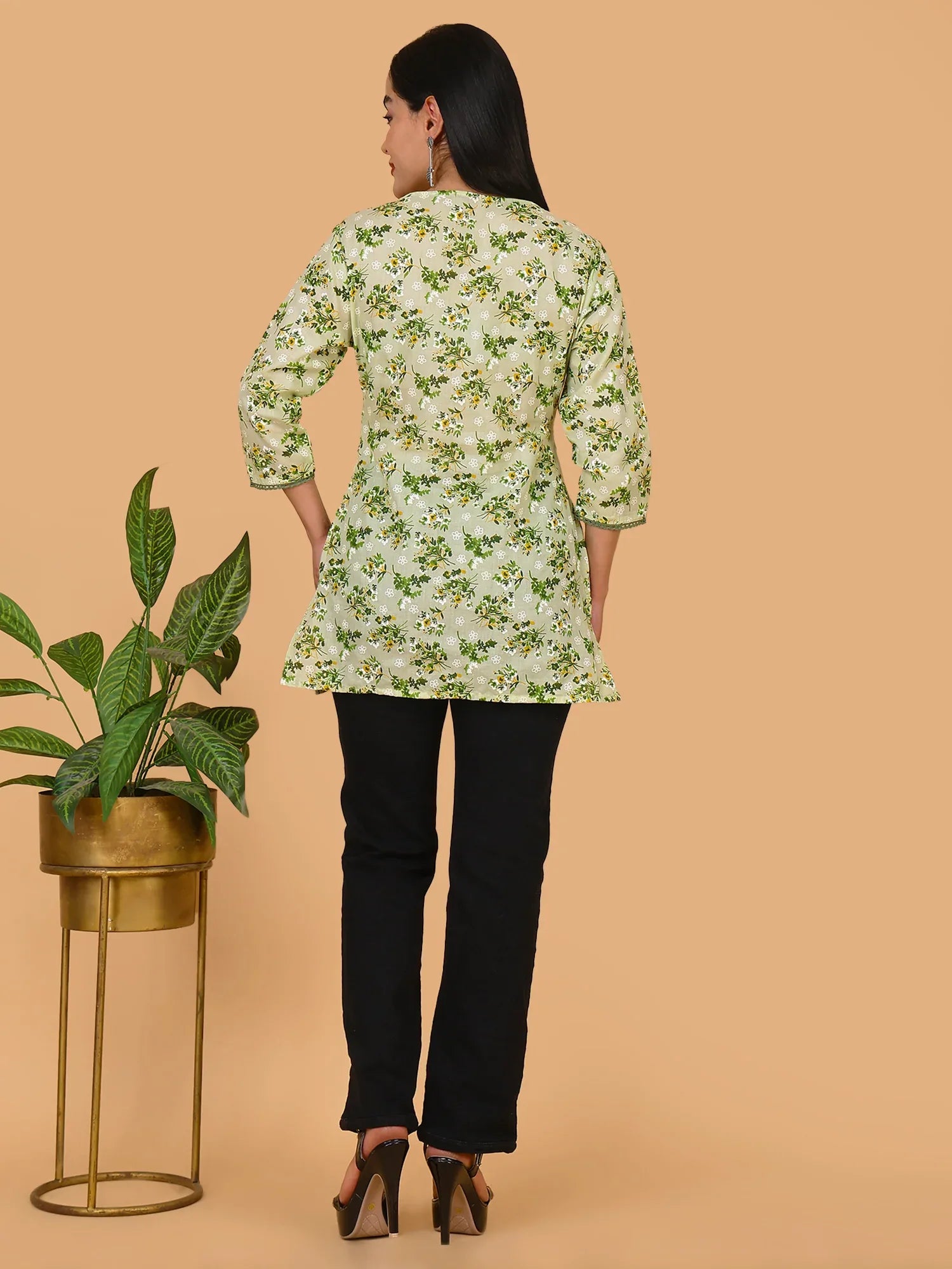 Sufiana Green Floral Print Cotton Short Kurti for Women - Sufiana