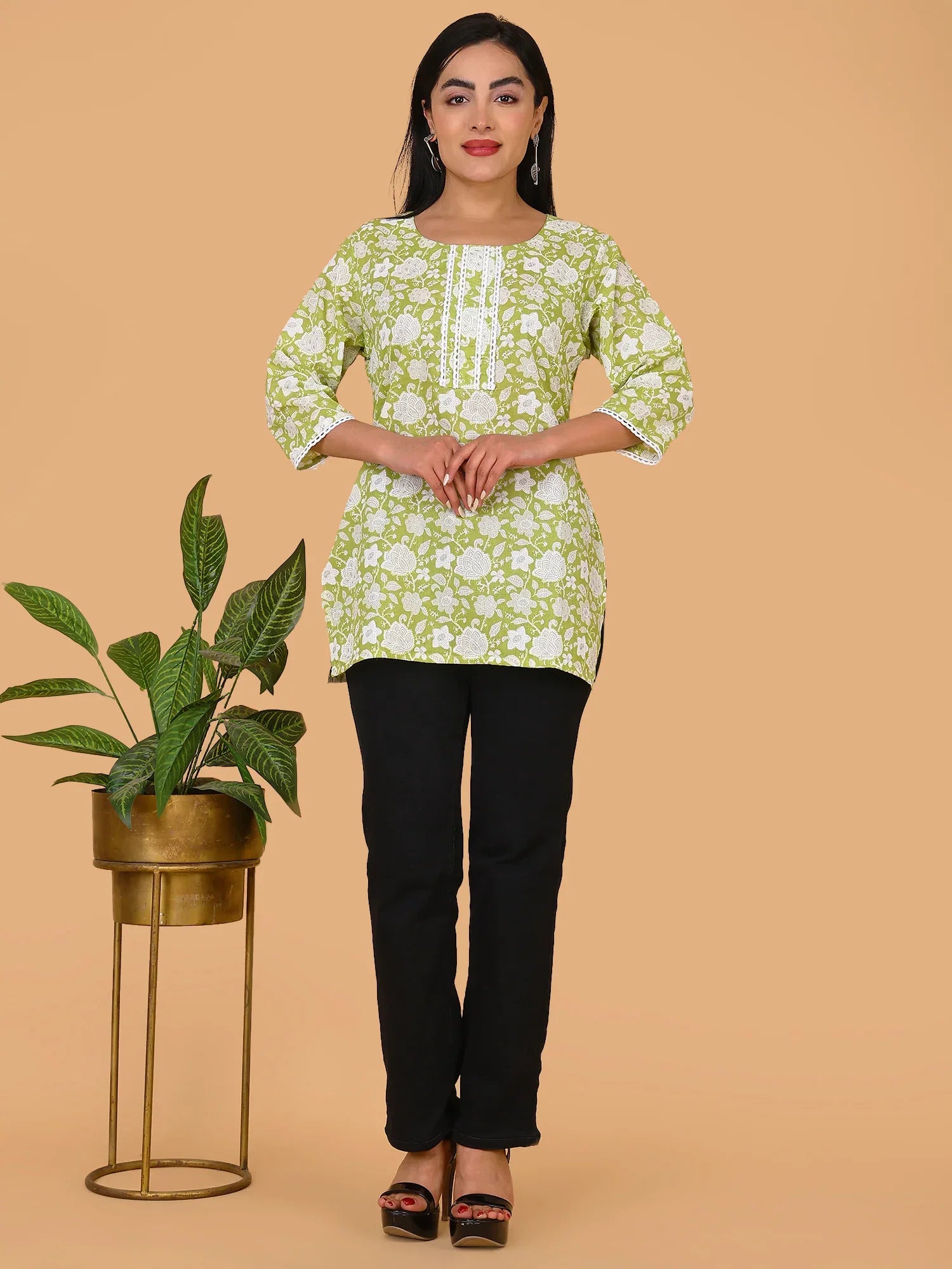 Sufiana Leaf Green Floral Print Cotton Short Kurti for Women - Sufiana
